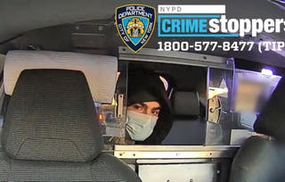 NYPD telah merilis foto baru tersangka pembunuhan Brian Thompson